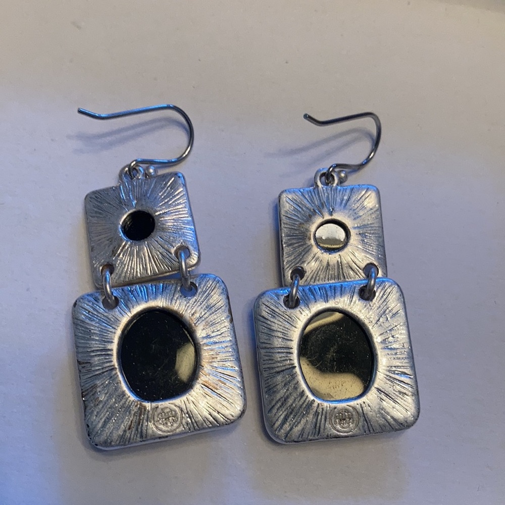 Sterling Silver earrings with black onyx stones - Picture 2 of 3